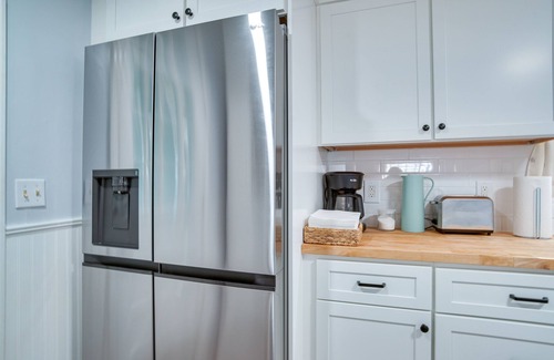 South Dennis Cottage | South Dennis Vacation Rental ~ 5 Mi to Beach!
