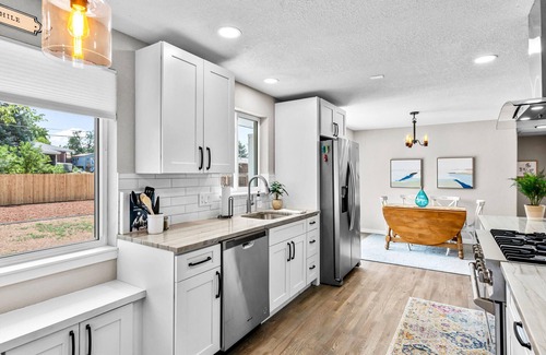 Littleton House | South Denver Ranch 4 BR Ideal for Groups