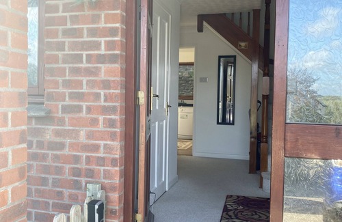Truro House | South End of Truro/Central Cornwall/Perfect Getaway with 3beds/3bath