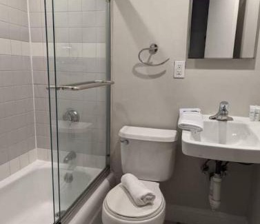 Prudential - St. Botolph Apartment | South End Serene Studio
