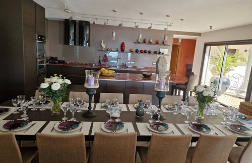 Le Lavandou Villa | South-facing air-conditioned villa - magnificent panoramic sea view of the Iles d'Or.