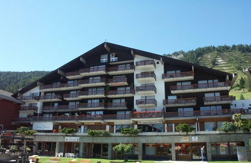 Anzere Apartment | South facing studio with balcony, eating place, chimney, sofas, TV + DVD and 1 bathroom/WC. There ar