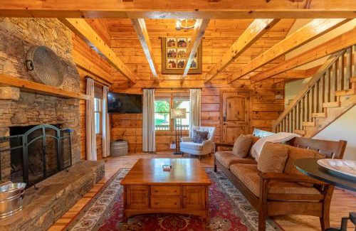 Fleetwood House | South Fork Cabin