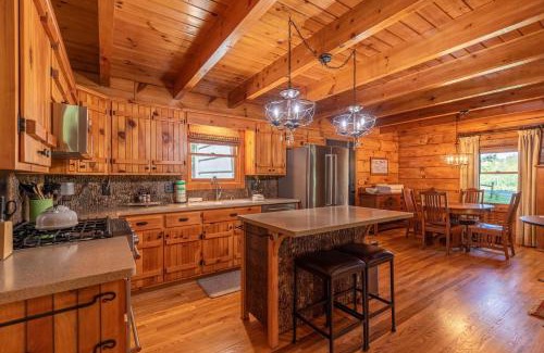 Fleetwood House | South Fork Cabin