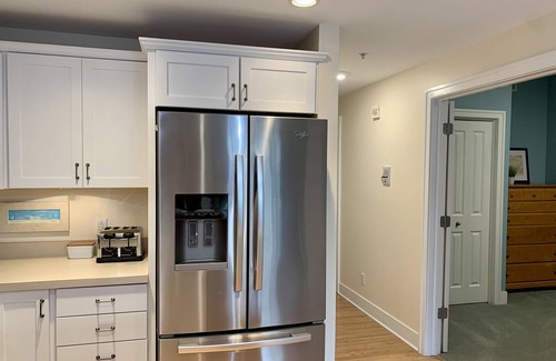 South Haven Condo | South Haven Condo w/pool by the Black River, restaurants, shops & beaches!