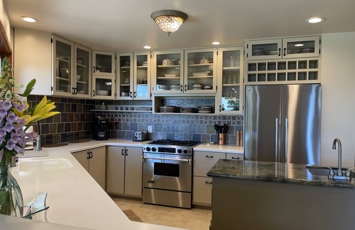 Mica House | South Hill Spacious View Home on Acreage