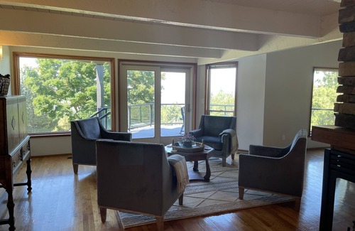 Mica House | South Hill Spacious View Home on Acreage