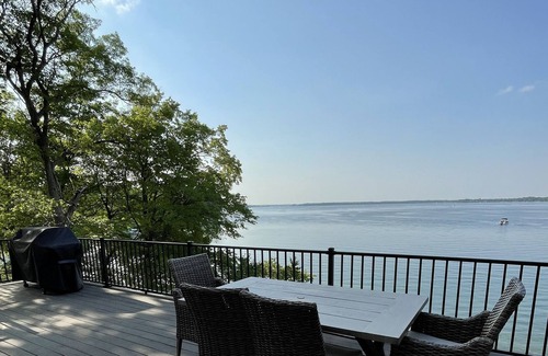 Alexandria House | South Le Homme Dieu Drive Cabin