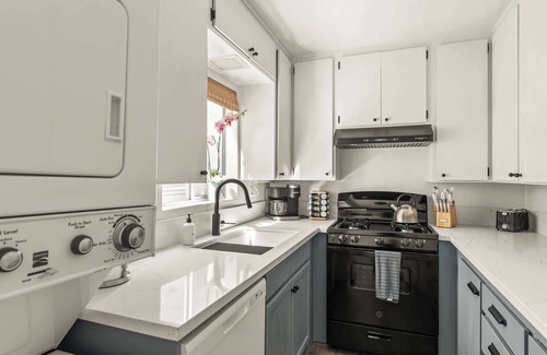 South Mission Beach Apartment | South Mission Beach Bungalow