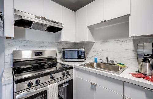 Medley Apartment | South River Suites