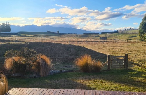 Te Anau House | South West Country Retreat. Located just 5 minutes from Te Anau.