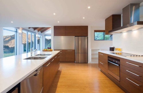 Closeburn House | Southerly |Private Hot Tub |Gas Fire|BBQ
