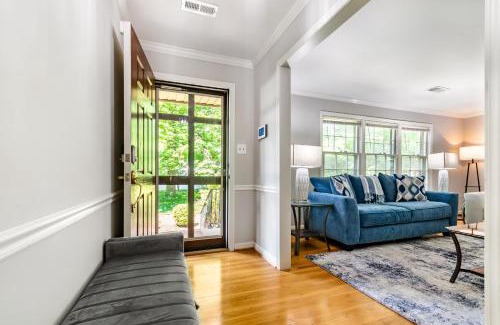 Greensboro House | Southern Charm 2BR Greensboro Nest
