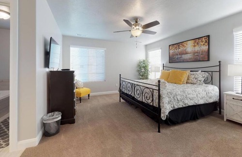 Sienna Hills House | Southern Comfort-Pool! Hot Tub!