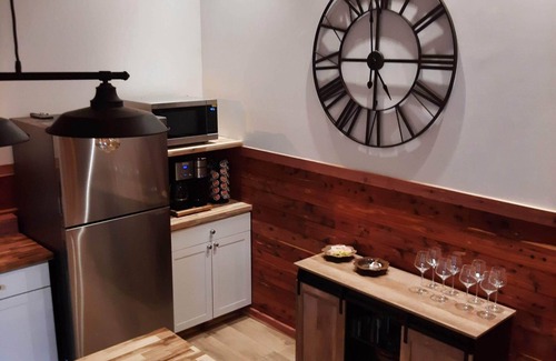 Lebanon Cabin | Southern Country "Cowboy" Hospitality at the Twin Oaks Guest Ranch Nashville TN