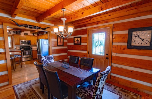 Lebanon House | Southern Country "Cowboy" Hospitality at the Twin Oaks Guest Ranch Nashville TN