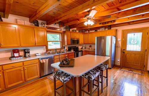 Lebanon House | Southern Country "Cowboy" Hospitality at the Twin Oaks Guest Ranch Nashville TN