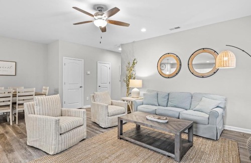 Morehead City House | Southern Glow