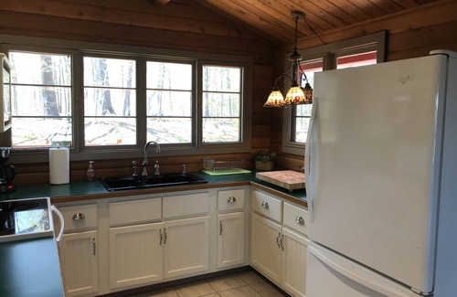 French Lick Cabin | Southern Grace Cabin w/hot tub! Super CLEAN- French Lick, IN book now for FALL