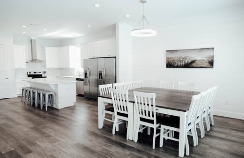 Avalon Beach Estates House | SOUTHERN GRACE - GOLF CART INCLUDED-GAME ROOM- BRAND NEW - PRIVATE POOL & SPA
