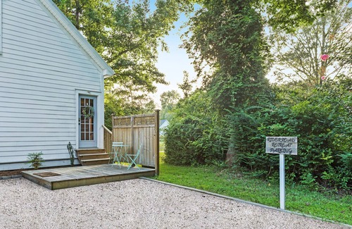 Johns Island Cottage | Southern Hospitality Guest Retreat with Salt Water Pool