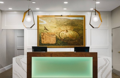 Yamacraw Village Apartment | Southern Hospitality with Modern Sensibilities