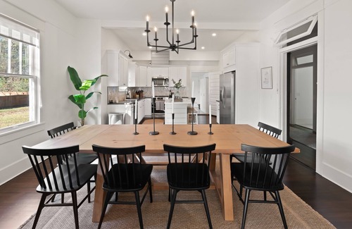 Northport House | Southern Serenity: 3-Bed Bungalow, Perfect for Game Days & Downtown Explorations