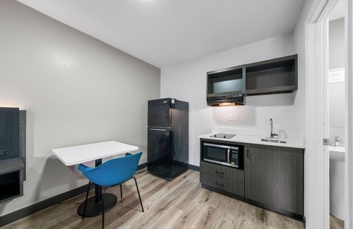 Cartersville Hotel | Southern Suites Cartersville