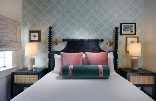 Uptown - Upper Duval Hotel | Southernmost Beach Resort, Avalon King, 3 Outdoor Pools & Beach access