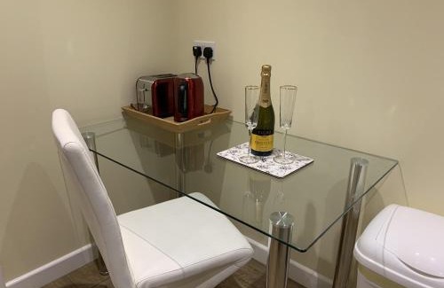 Didcot Apartment | Southernwood - Garden Lodge 11