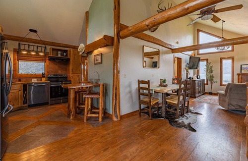 Cody House | Southfork Sky- unobstructed views, pet friendly