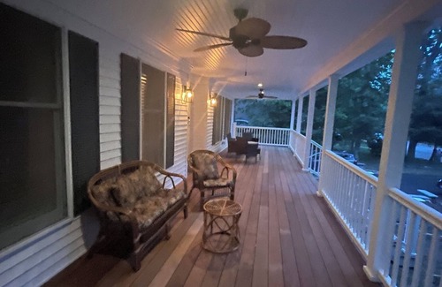 Southold House | Southold, NY- Heart of North Fork Wine Country and Minutes From The Beach