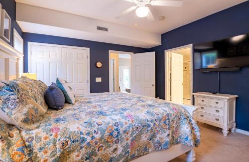 Southport House | Southport Condo near ICW and Golf - Dogs Allowed - Ground Level