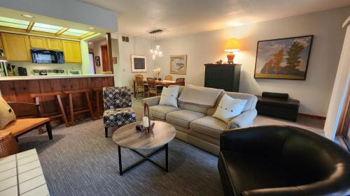 Harbor Springs House | Southridge #2