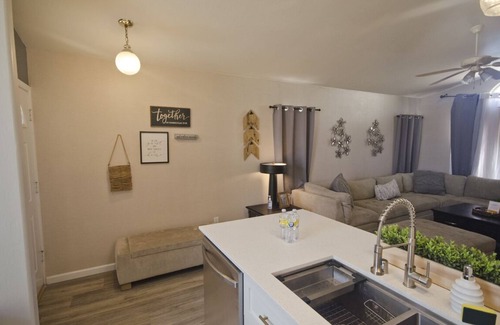 Greenacres House | Southwest 2 Bedroom 1 Bathroom house Pets Ok
