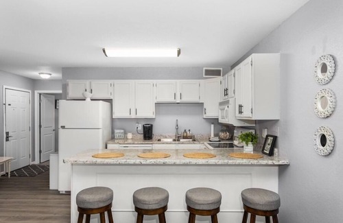 Village of Four Seasons Condo | Southwood Shores 71-1D - Newly Renovated Condo, Perfect for Couples!