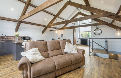 Saundersfoot Apartment | Sovereign Suite, Holiday Apartment Bonville’s Court Country Park, Saundersfoot, Sleeps 2, 1 bedrooms, bathrooms