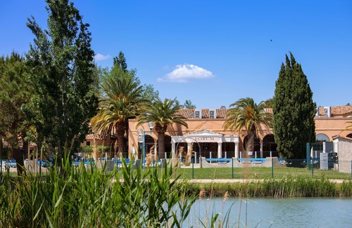 Arles House | SOWELL Family Les Amandiers