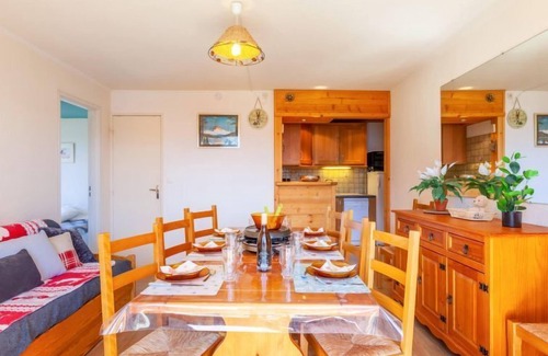 Le Corbier Apartment | Soyouz Vanguard by Interhome