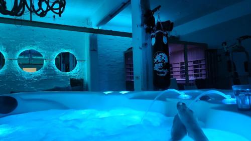 Suedviertel Apartment | SPA industrial Loft in einem ehemaligen Umspannwerk