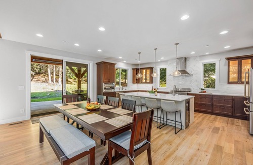 Cle Elum House | Spa Inspired Luxury+Sauna/EV+ Bonus Inside!
