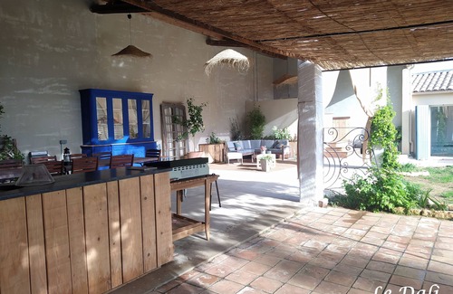 Mornas House | Spa le Dali Privatisé à 100 % en Lisière de Forêt