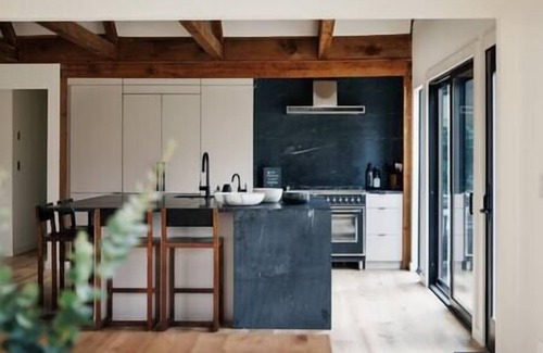 Woodstock House | Spa ranch | hot tub, steam, wetroom, chef kitchen