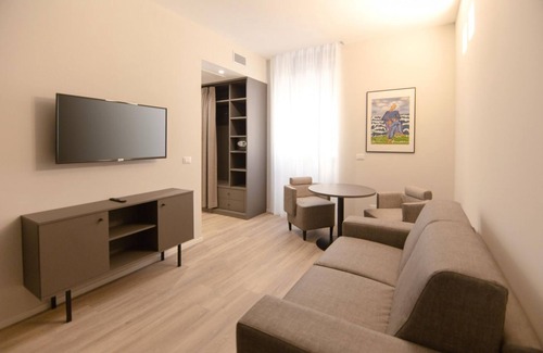 Brindisi Histotic Center Apartment | SPA Suite with jacuzzi and kitchen | Palazzo Bellocchi - Brindisi City Center