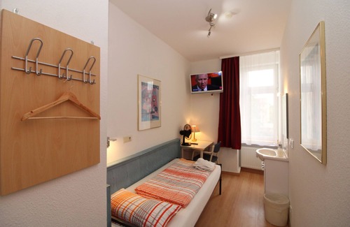 Anger-Crottendorf Hotel | Space Hotel - Campus der Jesco von Puttkamer Schule
