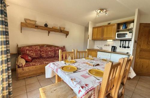Praz-sur-Arly Apartment | Spacieux 3 pièces à Praz-sur-Arly, balcon sud-ouest, garage, proche centre et remontées mécaniques - FR-1-603-16