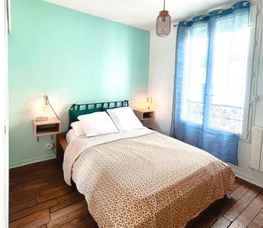 Quartier des Grandes-Carrieres Apartment | Spacieux apparemment 2 grand lit reparti dans 2 chambres