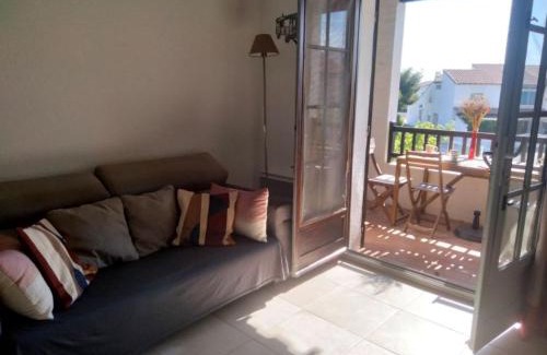 Saintes-Maries-de-la-Mer Apartment | Spacieux appartement tout confort proche plage et centre ville Wifi Animaux bienvenus Produits locaux à découvrir