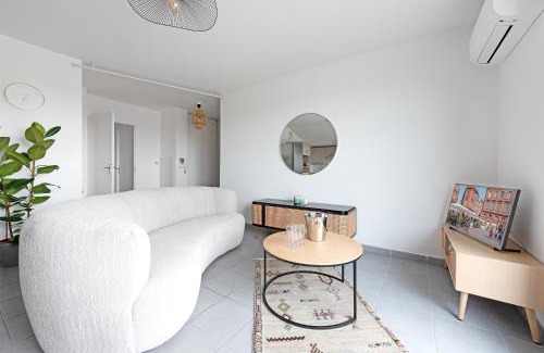 Roseraie Apartment | Spacieux T4 proche centre-ville, Clim et Parking
