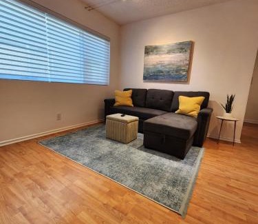Pico Apartment | Spacious 1 bedroom 1 bath condo with parking